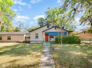 9776 Orr Dr, Jacksonville, FL 32246