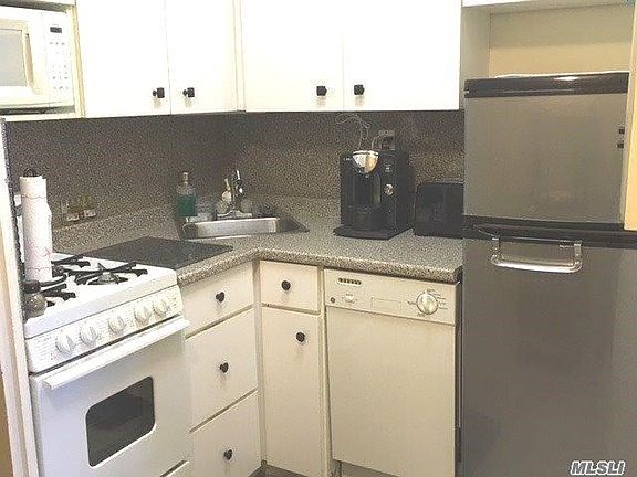 5th image of 25 Neptune Blvd APT 7S