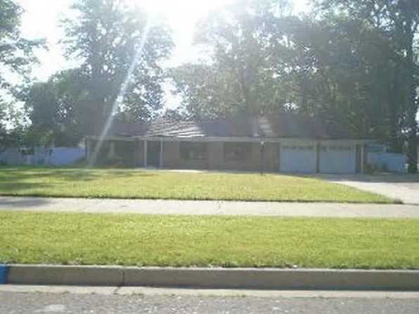 1127 S Brown St, Jackson, MI 49203