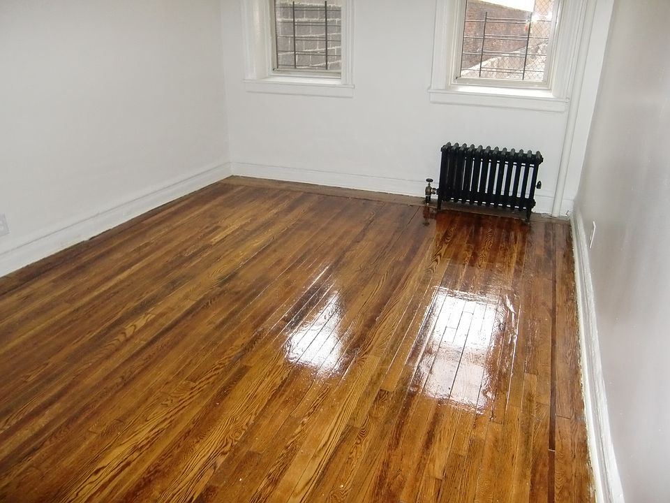 1st image of 100 E 18th St APT 4F