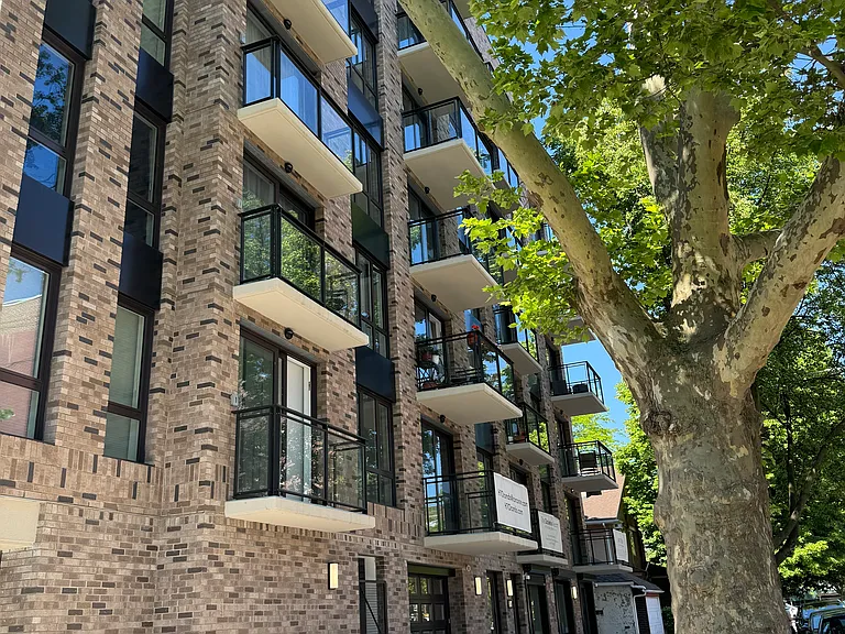 618 Avenue H #2C — Photo 16