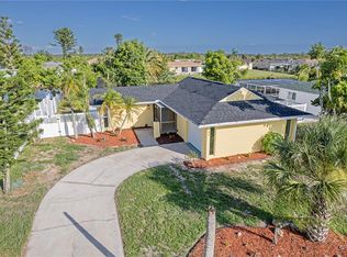 47 Caddy Rd, Rotonda West, FL 33947