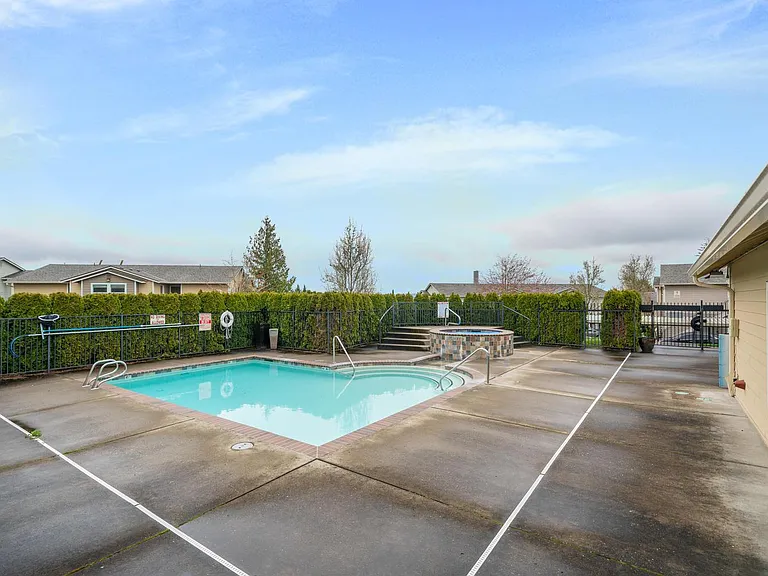 15058 NW Central Dr #1010 — Photo 10