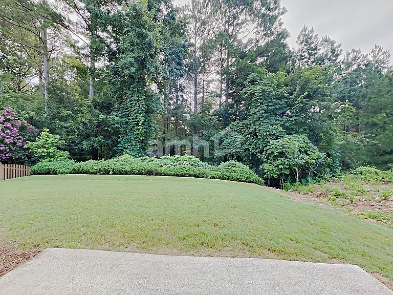 122 Wallnut Hall Cir — Photo 23