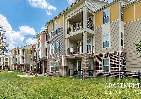 4th image of 19227 Beechnut St #1355