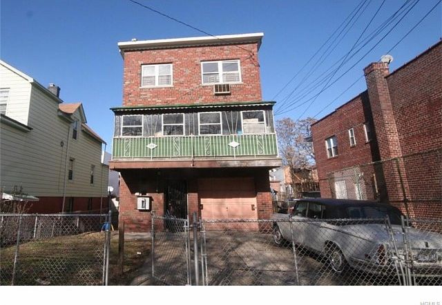 1st image of 933 E 226th St