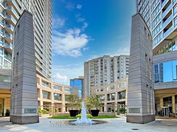 2191 Yonge St #3707, Toronto, ON M4S 3H8