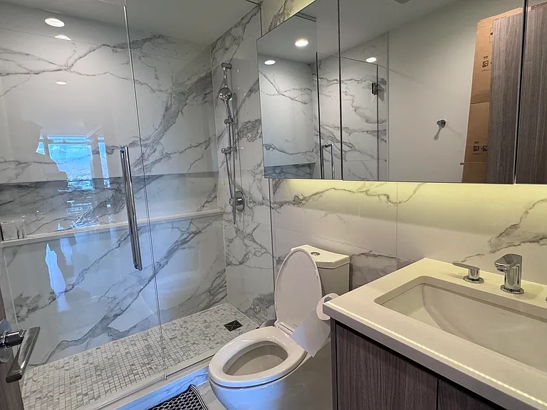 4880 Lougheed Hwy #2804 — Photo 8