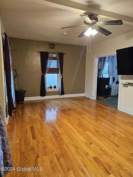 5th image of 12 Murdock Avenue