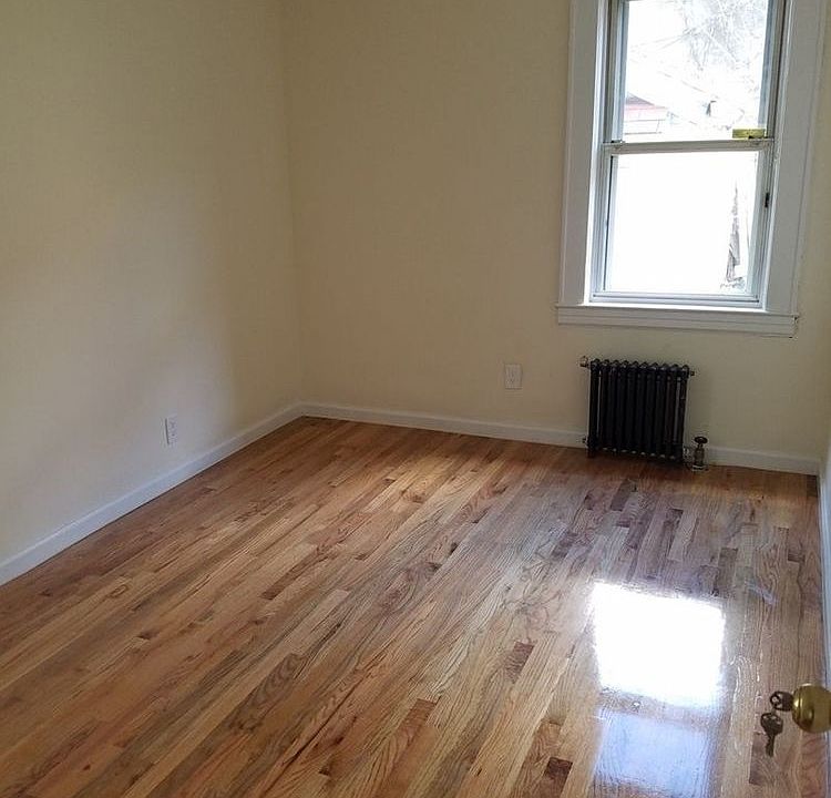 1st image of 7542 113th St #1