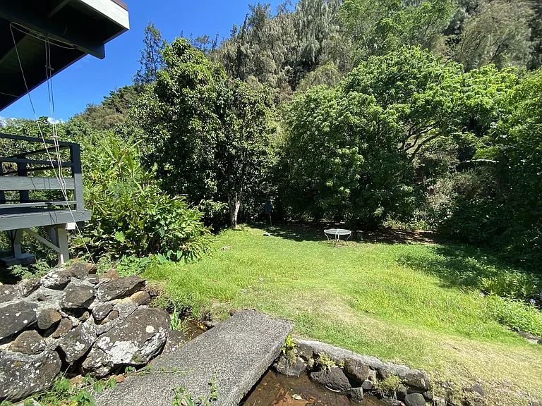 55 Akamu Pl — Photo 40