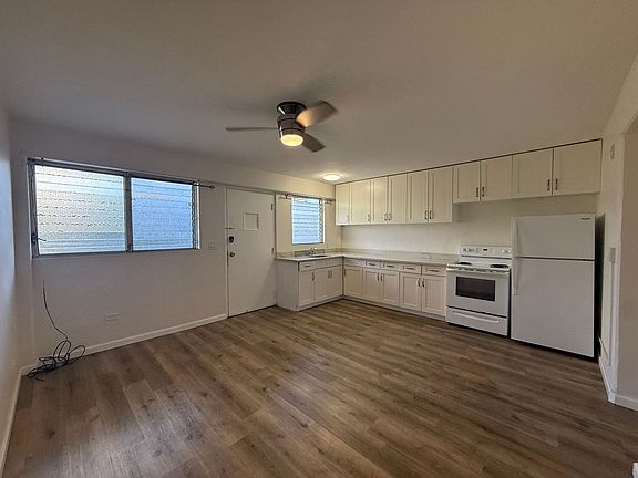 3rd image of 369 Hobron Ln APT 39