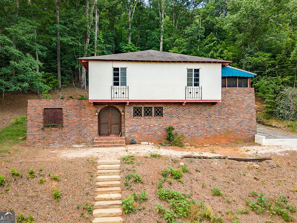 1st image of 340 Dogwood Dr