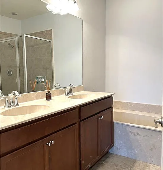7784 Bristol Cir — Photo 20