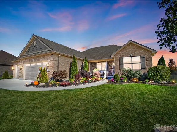 26 Oakridge Ct, Germantown, OH 45327