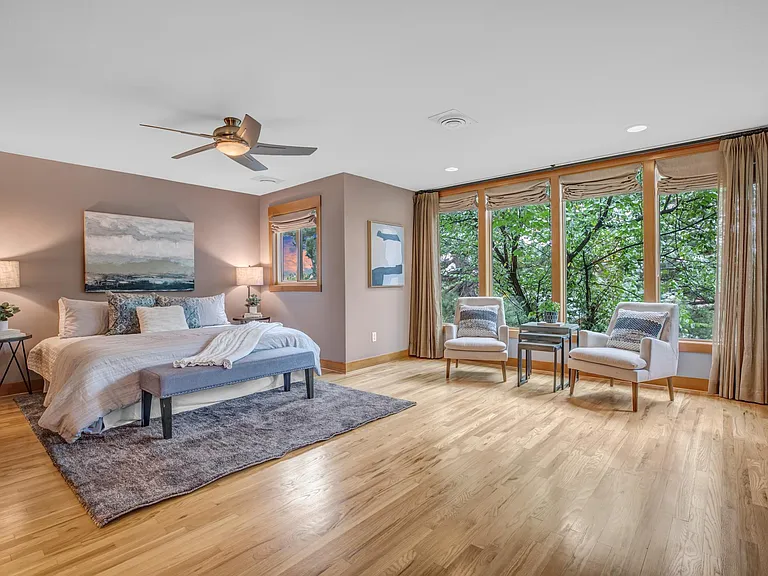 1217 Linden Ave — Photo 8