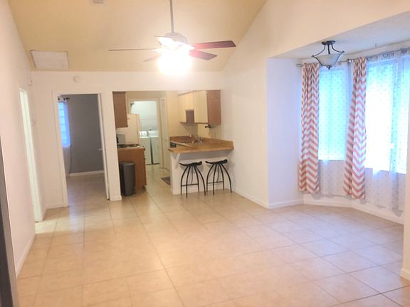 4th image of 1830 Falconcrest Dr