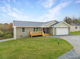 50 Live Oak Point, Franklin, NC 28734