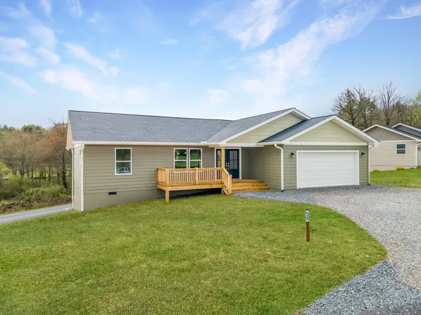 50 Live Oak Point, Franklin, NC 28734