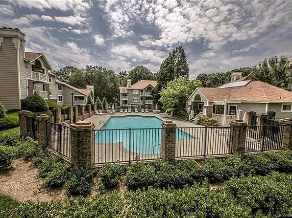 5003 Sharon Rd, Charlotte, NC