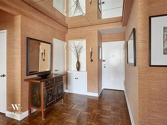 3rd image of 215 E 79th St APT 12