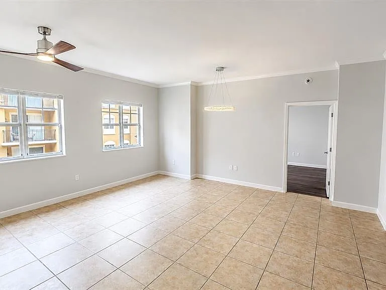 1064 N Tamiami Trl #1304 — Photo 8