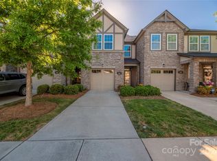 5643 Stonewells Dr, Charlotte, NC 28278