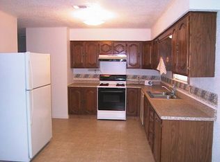 441 Lofton Dr, Port Neches, TX 77651