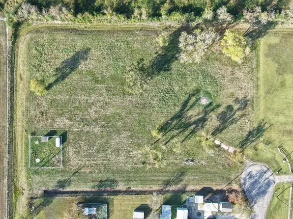 5302 Tree Point Rd, Santa Fe, TX 77510