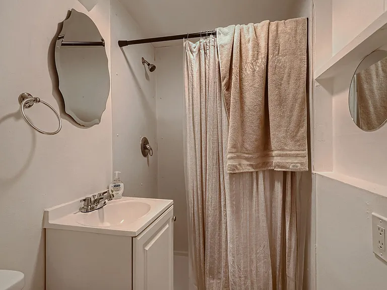 1405 S Depew St — Photo 30
