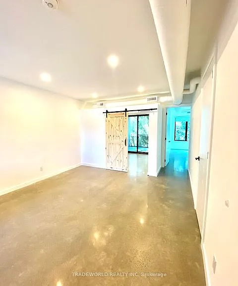 862 Pape Ave #5 — Photo 3
