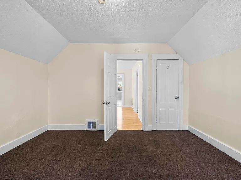 286 Exchange St #3 — Photo 14