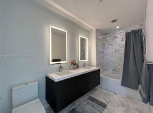 29 NE 11th St, Miami, FL 33132