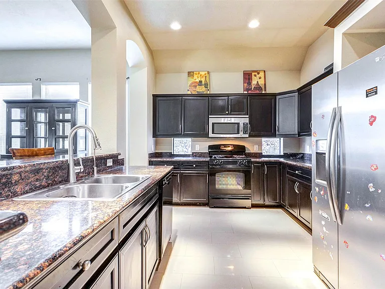 940 Oak Lynn Dr — Photo 8