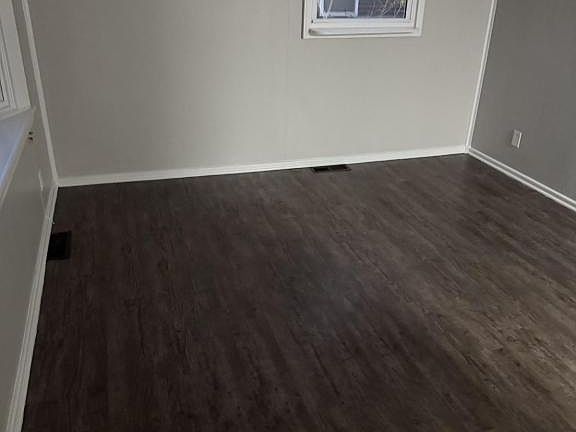 2nd image of 3843 Ark Ave
