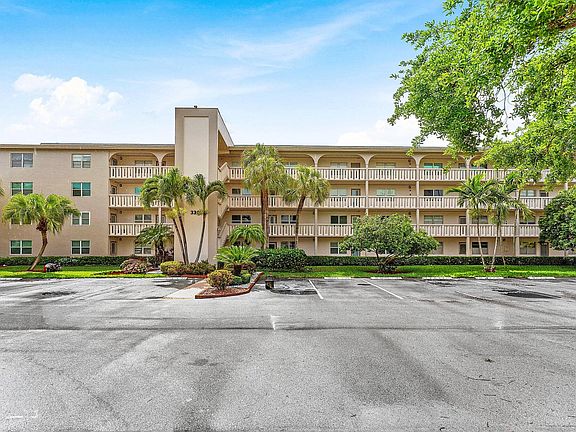 3rd image of 3301 Aruba Way #D3