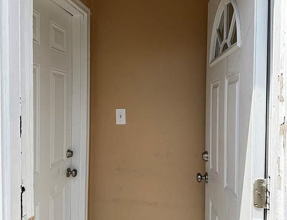 2nd image of 26 Frederick St Floor 1
