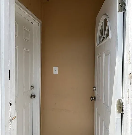 26 Frederick St #1 — Photo 2