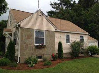 315 Riverside Dr, Johnson City, NY 13790