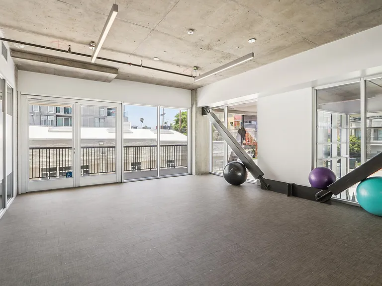 INclave Luxury Apartments — Photo 6