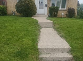 5814 W Melvina St, Milwaukee, WI 53216