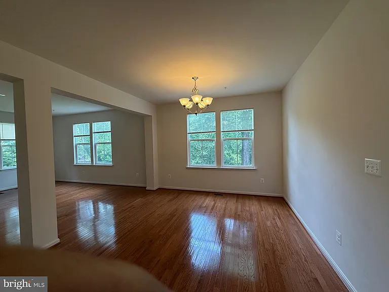 10215 Daventry Dr — Photo 10