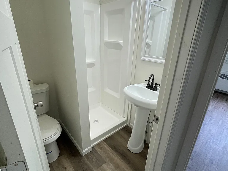 807 Wood St — Photo 10