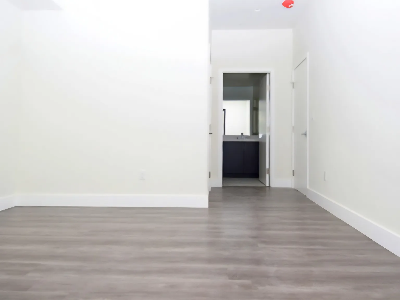 3 bed, 1450 sqft, $3,500 — Photo 1