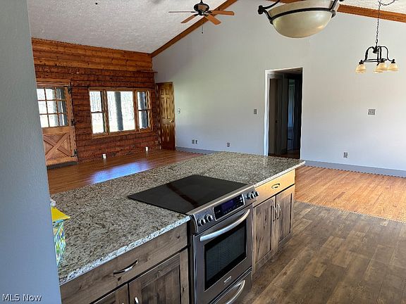 4th image of 13601 Stoney Springs Dr