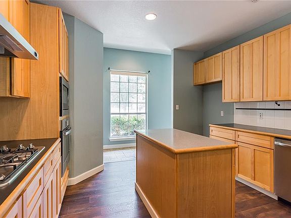 4th image of 117 Elm Wood Dr