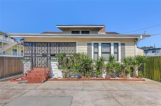 1st image of 614 Egania St