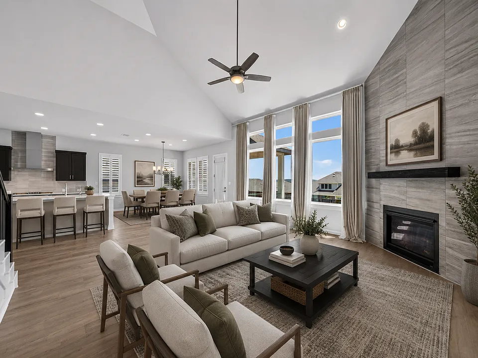 1525 Escarpment