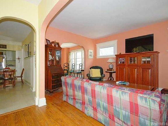 3rd image of 27 Knowlton Ave