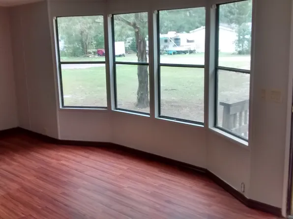 85033 Loretta Ln, Yulee, FL 32097